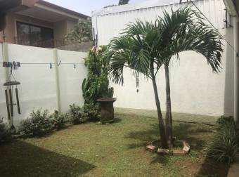Venta casa de oportunidad El Roble Alajuela $140.000 (AV-3711)