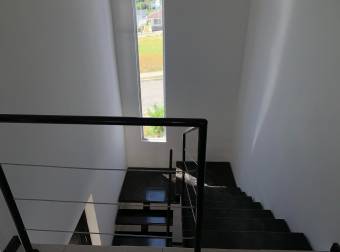 Venta de Casa en Alajuela. 20-381a