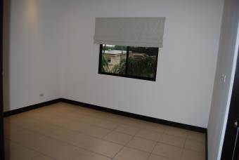 Venta de Casa en Santa Ana. 20-1088a