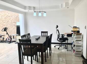 Venta de Casa en Tibás. 20-279