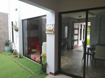 Venta de Casa en Alajuela. 21-54a