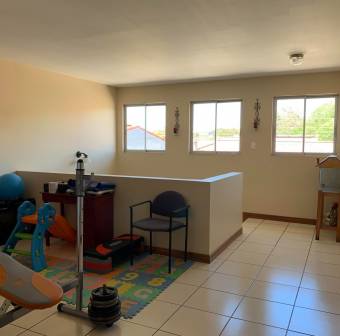 Venta de Casa en Alajuela Centro. 20-522a