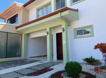 Venta de Casa en Alajuela Centro. 20-522a