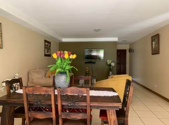 Venta de Casa en Alajuela Centro. 20-522a