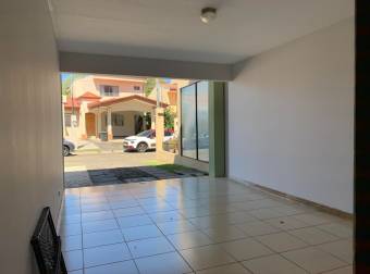 Venta de Casa en Alajuela Centro. 20-522a