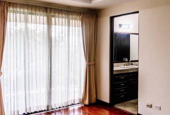 Venta de Casa en Escazú, 21-271a