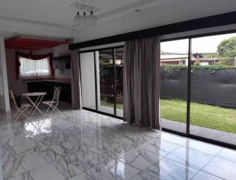 Venta de Casa en Barva, Heredia. 20-1713