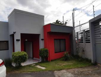 Venta de Casa en Barva, Heredia. 20-1713