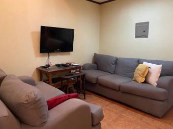 Venta de Casa en Escazú. 21-130a