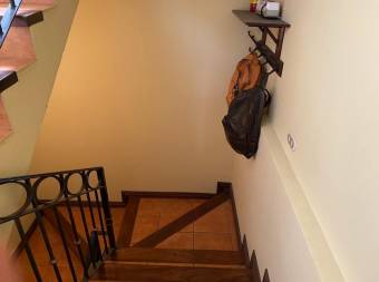 Venta de Casa en Escazú. 21-130a