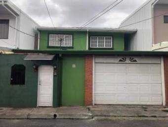 Venta de Casa en Tibás, Dos niveles. 21-322a