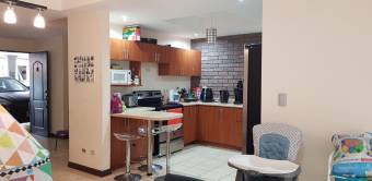 Venta de Casa en La Unión, Cartago. 21-389a