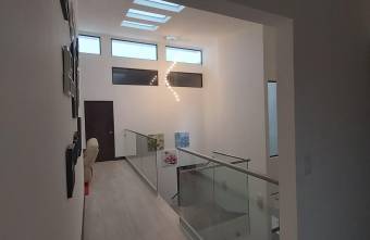 Venta de Casa en Curridabat.21-388a