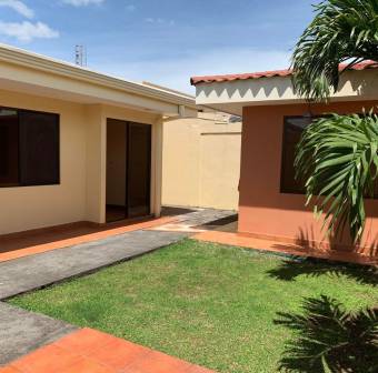 Venta de Casa en Heredia. 20-438a