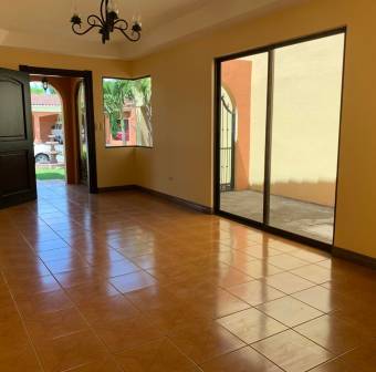 Venta de Casa en Heredia. 20-438a