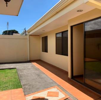 Venta de Casa en Heredia. 20-438a