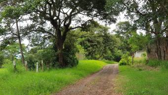 Estupendo terreno con ubicación inmejorable en Alajuela. #20-1137