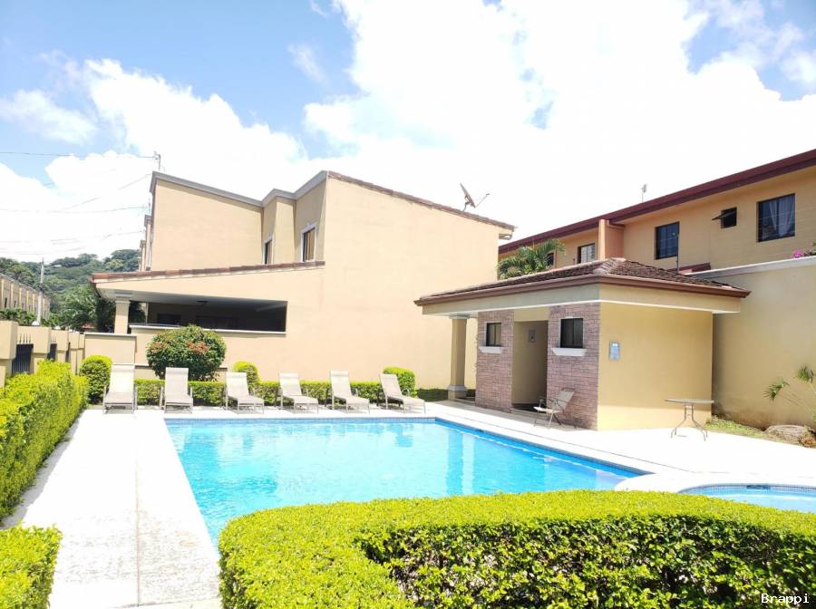 Casa De Venta En Santa Ana California