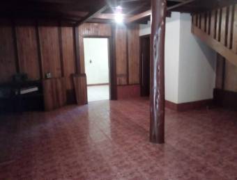 RAH OFC #21-393 casa en venta en San Isidro - El Guarco