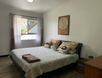 Vendo hermoso apartamento en condominio en la Uruca