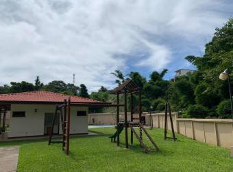 Venta de Casa en Alajuela Centro. 20-1756a