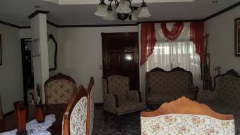 Se vende casa a 5 minutos de oxigenoe en San Francisco Heredia 22-682