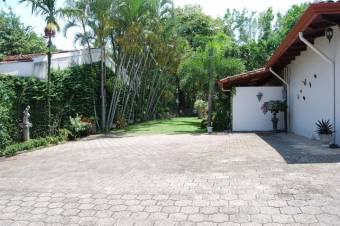 Bellisima casa de Campo en Venta.    Garita    CG-20-1303