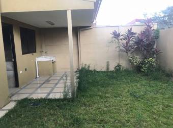 Moderna casa de dos niveles en Venta.   AlajuelaRioSegundo     CG-22-314