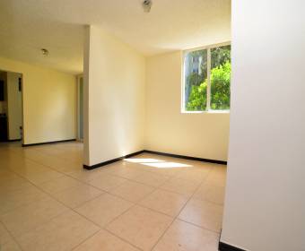 Sale of an apartment in condominium Villas del Campo, Concasa. Well awarded bank.