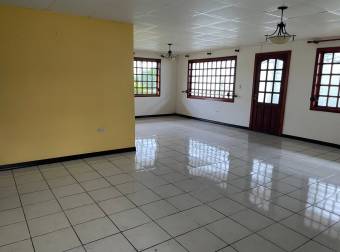 Venta de casa ubicada en Heredia, Santo Domingo, San Miguel