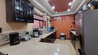 Casa en Venta en San Nicolas, Cartago. RAH 23-55