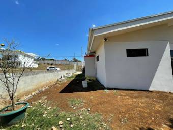 Casa en Venta en Grecia, Alajuela. RAH 23-323