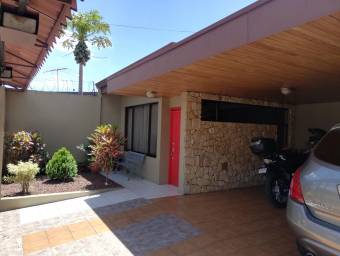 Casa en Venta en Palmares, Alajuela. RAH 23-596