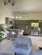 Apartamento esquinero en Rohrmoser