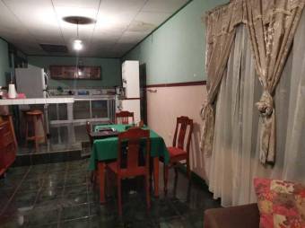 MLS-22-1908 VENTA CASA TURRIALBA CENTRO