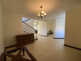 Casa en Venta en San Francisco de Heredia. RAH 22-1578