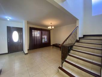 Casa en Venta en San Francisco de Heredia. RAH 22-1578