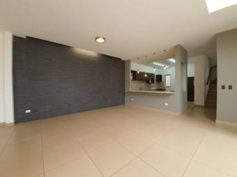 MLS-21-2220 VENTA CASA CURRIDABAT SAN JOSE