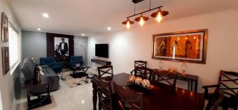 Casa en venta en Rohrmoser, San José. RAH 23-310