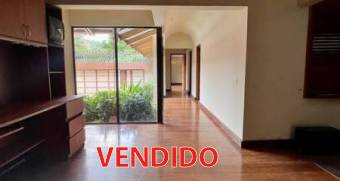 Escazu casa en venta gran jardin ubicada en San Rafael/ 1 piso