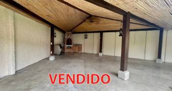 Escazu casa en venta gran jardin ubicada en San Rafael/ 1 piso