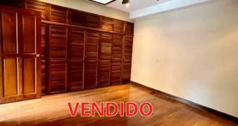 Escazu casa en venta gran jardin ubicada en San Rafael/ 1 piso