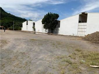 VENTA DE LOTE PARA APARTAMENTOS, MEDIA DENSIDAD Y USO COMERCIAL, SANTA ANA, RÍO ORO