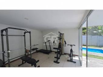 Global Realty- Casa en Venta en Condominio, Quircot de Cartago. 