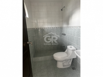 Global Realty- Venta de amplia casa en una planta Ayarco Curridabat San José