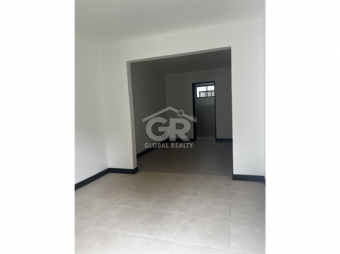 Global Realty- Venta de amplia casa en una planta Ayarco Curridabat San José