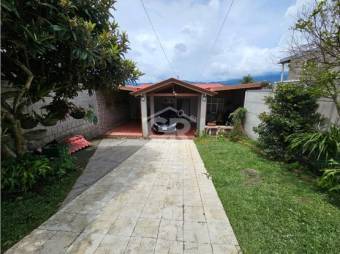 Global Realty- Casa de Una Sola Planta en Venta en Cartago Centro, Costa Rica. 