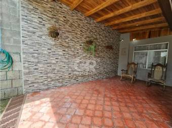 Global Realty- Casa de Una Sola Planta en Venta en Cartago Centro, Costa Rica. 