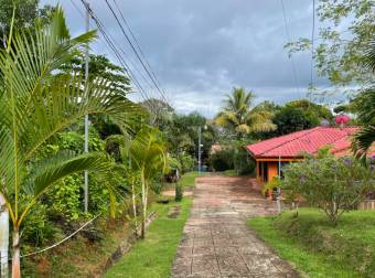 Spacious 4-Bedroom Home with Mountain Views and Outdoor Space