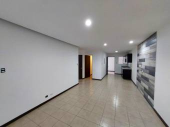 Se alquila espacioso apartamento frente a hospital metropolitano en Pozos de Santa Ana 24-849